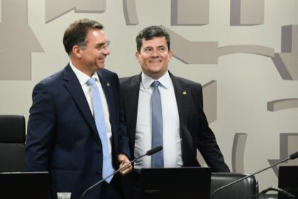 Política